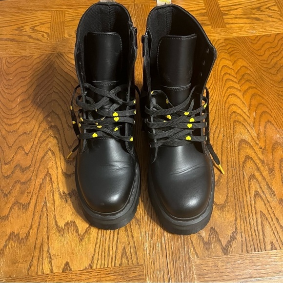 Dr. Martens Vegan Jadon II Boot Mono Platforms in Black Sz 12 Women's or Men 11 - Picture 3 of 14